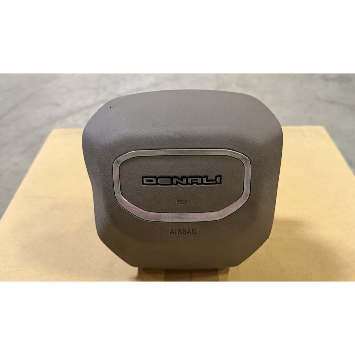 2020-2025 GMC Sierra 2500 3500 HD DENALI Driver STEERING WHEEL AIRBAG OEM