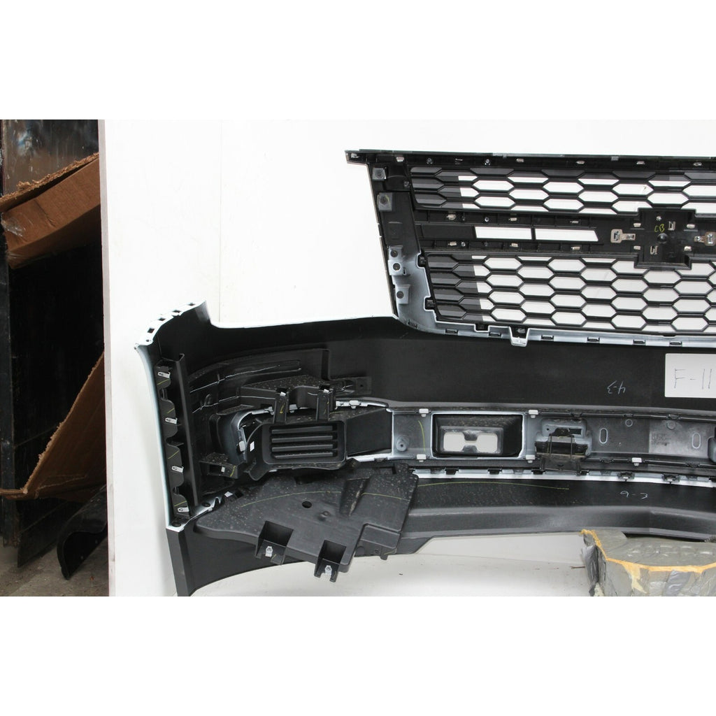 2015-2020 Chevy Tahoe Suburban Front Bumper ASM W/Tow Summit White OEM F11