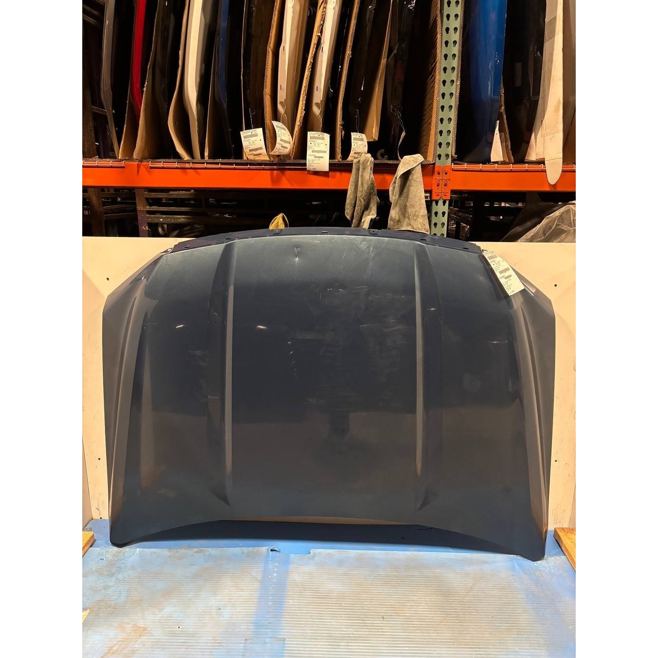 2021-2026 GMC Yukon and Yukon XL Hood OEM 85112716 626 D Dark Shadow #2258