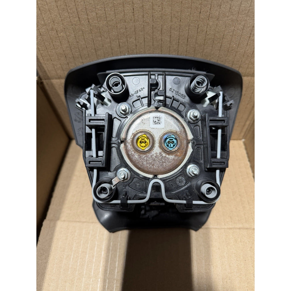 2014-2018 Chevrolet Silverado 1500 Wheel Airbag Driver Air Bag OEM 84057084